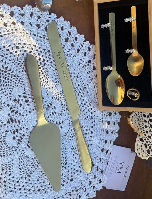 Engraved Cake Server and Knife Kit